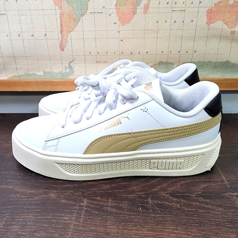 BRAND NEW Puma Smash Platform V3 Sneaker Women's Size 8.5